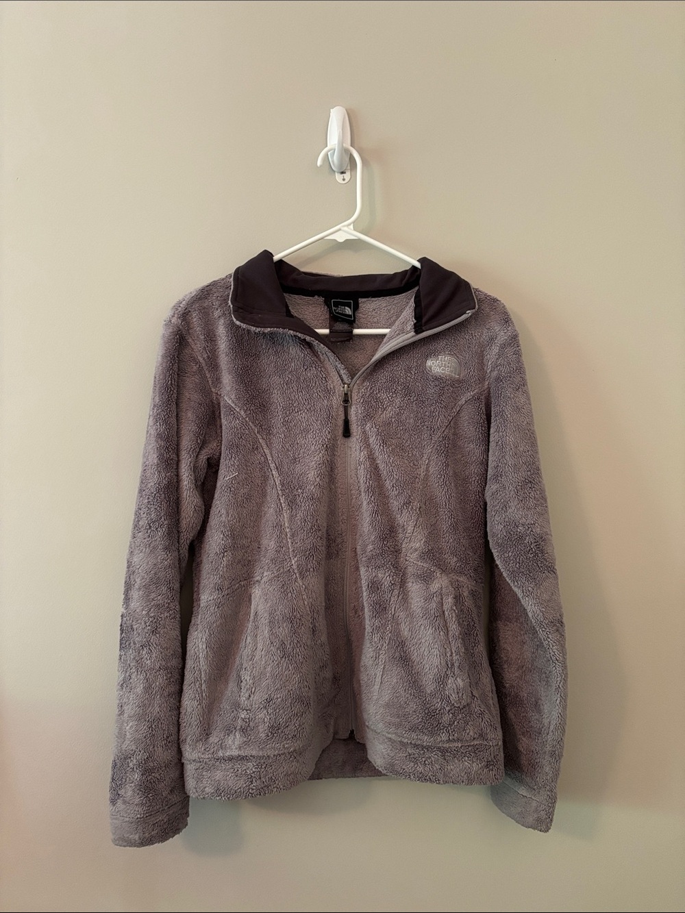 Gray Super Soft and Warm Thermal The North Face Jacket